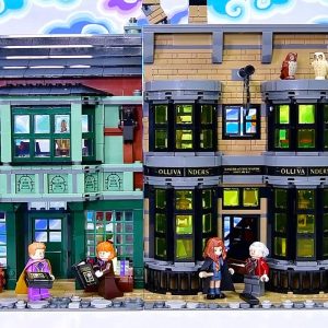 Ready to get your first wand? Building Ollivander's Wand Shop & Scribbulus - Lego Diagon Alley Pt 2