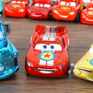 New Disney Cars Pixar Fest Toy Story Ball on Mater Lightning McQueen and Ramone Paint N Spray