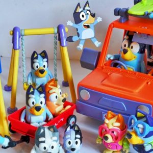 Meet Bluey Bingo and Family 4 WD Jeep Blue Heeler Puppy Toys on Disney Junior