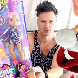 CAVE CLUB ROCK 'N' WILD SLEEPOVER ROARALAI MATTEL DOLL UNBOXING REVIEW GTH00 GTH02