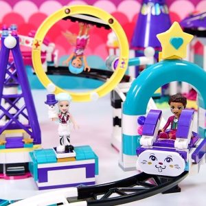 Lego Friends Magical Funfair Rollercoaster - Finishing up the build