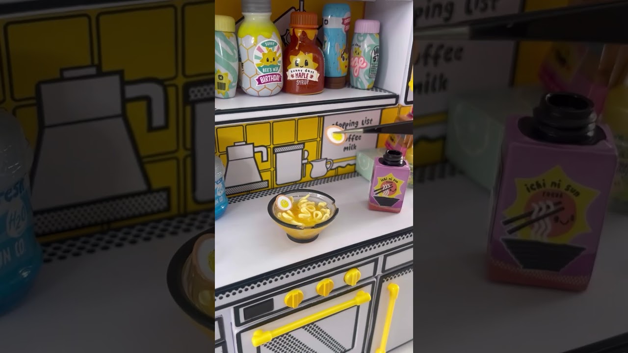 Cook Ramen with MiniVerse Make It Mini Diner Series 2