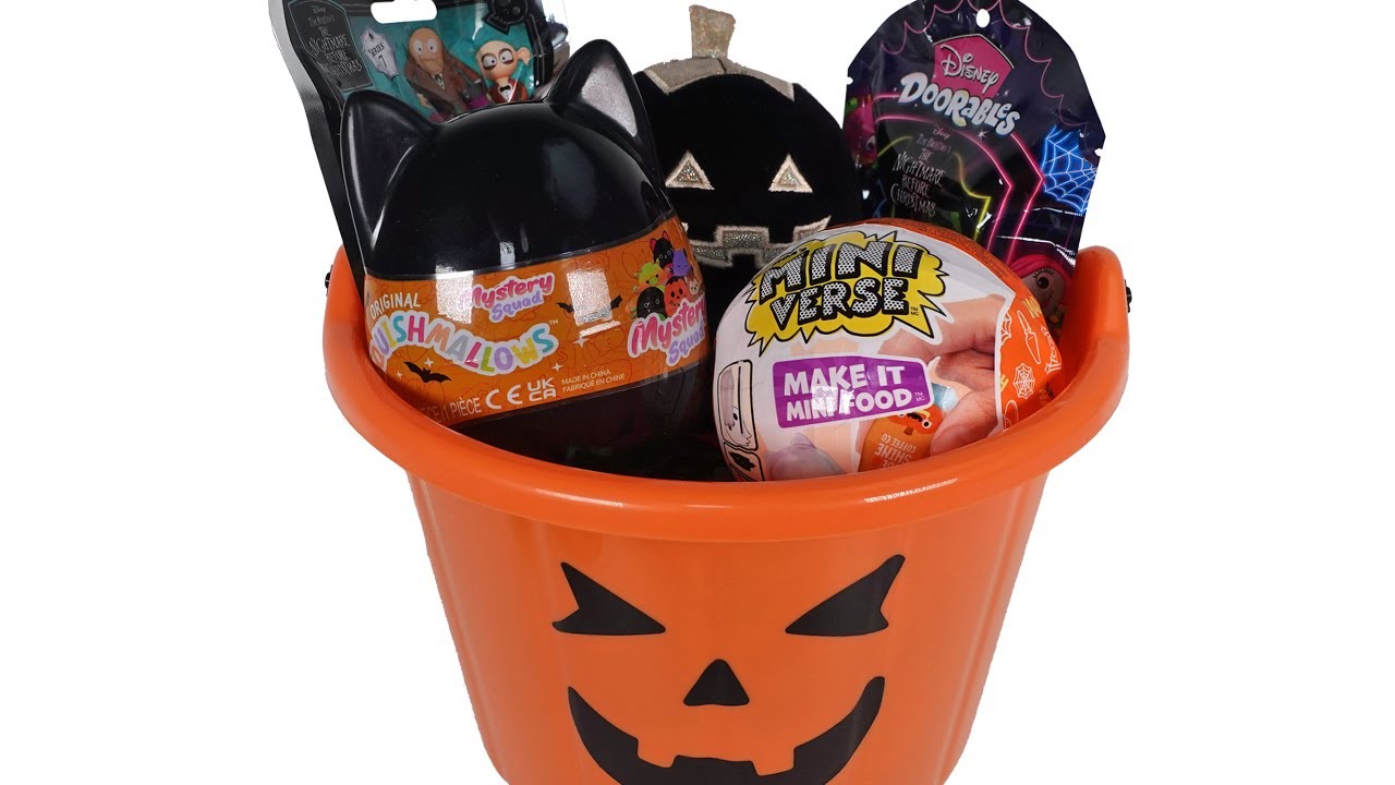 Halloween Treat or Treat Blind Bag Bucket Unboxing - Miniverse, Squishmallows, Doorables & MORE!