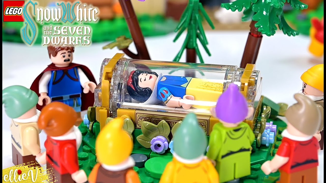 Building the glass coffin 🍎 Finishing LEGO Snow White and the Seven Dwarfs’ Cottage build & review