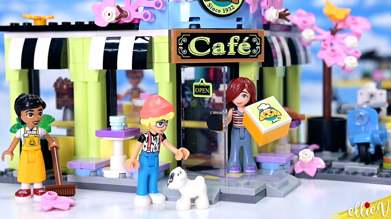 A quaint little cafe in the French quarter 🥐☕️ LEGO Friends Heartlake City Cafe build & review