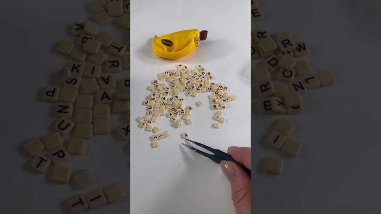 Playing with the worlds smallest Bananagram #unboxing